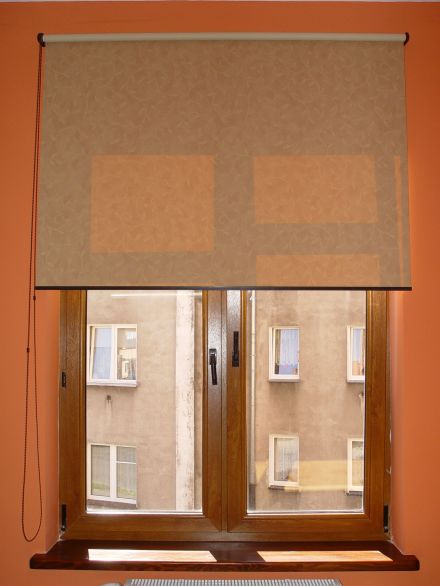 Blinds without cassette free-hanging