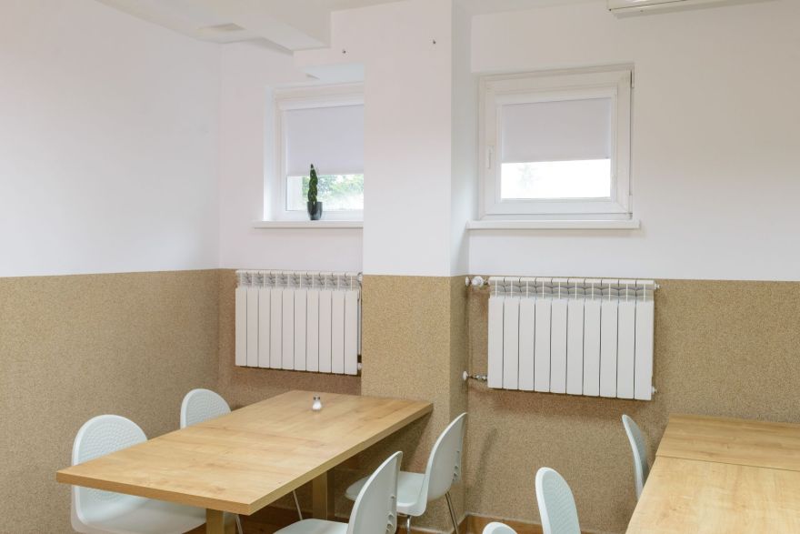 Cassette blinds with flat side guides - Helios