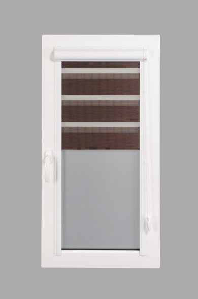 Day and night blinds cassette blinds with side guides